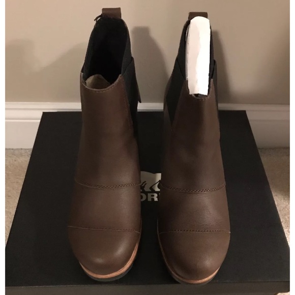 Sorel Addington Leather Chelsea Boot - Picture 3 of 8